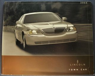 2005 Lincoln Town Car Prestige Brochure,  Accessories Signature Orig