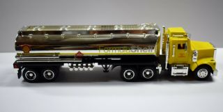 E - Collectibles 1997 Shell Oil Toy Tanker Truck Limited Edition (8014 Of 20000)
