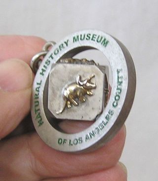 Vintage Dinosaur Keychain LA Natural History Museum Souvenir Like Gyroscope 3