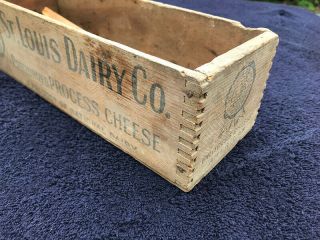St Louis Dairy Co Cheese Wood Box Vintage - Old dovetailed corners 2