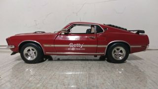 Johnny Lightning 1/24 Scale 1969 Ford Mustang Mach I  Getty  Diecast Car