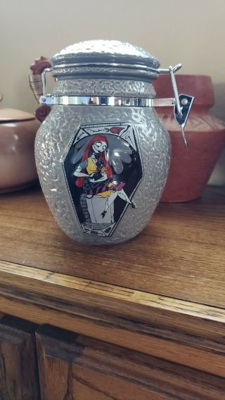 Rare Disney Nightmare Before Christmas Sally Deadly Nightshade Jar.