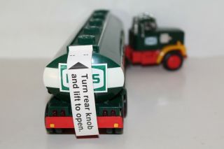 1984 Hess Toy Tanker Bank Truck w/ Inserts Card Lights 5