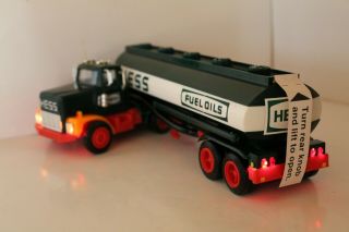 1984 Hess Toy Tanker Bank Truck w/ Inserts Card Lights 7