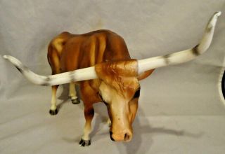 Breyer Molding Co.  Texas Longhorn Steer Figurine 12 1/2 " Long
