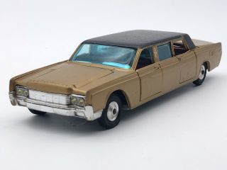 Corgi Toys Lincoln Continental With Lehmann - Peterson Bodywork
