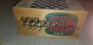 Vintage GENESEE 12 Horse Ale Dovetail Box with Top Lid. 2