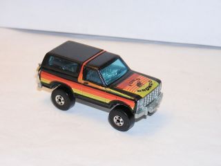 Vintage Hot Wheels Blackwall Ford Bronco White Light Special