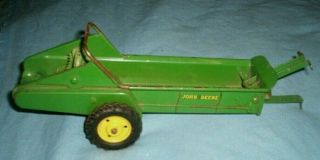Vintage Ertl Eska 1/16 John Deere Manure Spreader Farm Toy W/ Long Levers