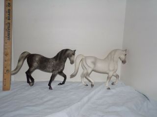 2 Breyer Horse Traditional White And Gray & White Stallion
