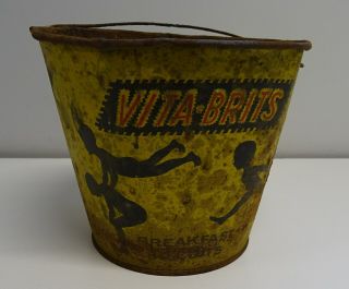 Vintage Vita - Brits Breakfast Biscuits Tin / Beach Bucket