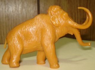 Marx Whitehall Wooly Mammoth Butterscotch Dinosaur Second Series Mold Pl - 1083