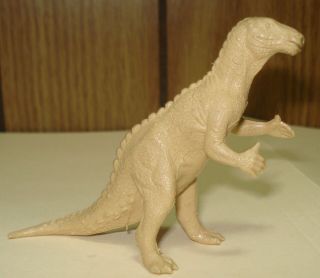 Marx Whitehall Iguanodon Tan Dinosaur Second Series Mold Pl - 1083