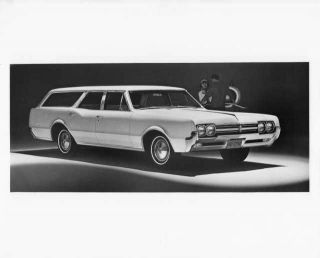 1966 Oldsmobile F - 85 Deluxe Station Wagon Press Photo And Release 0105