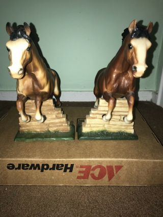Breyer Vintage Bay Jumping Horses With Walls 4