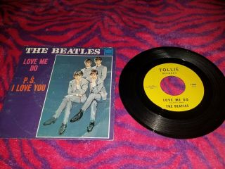 The Beatles 45 record LOVE ME DO,  Tollie 1964,  picture sleeve,  yellow label 2