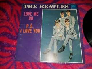 The Beatles 45 record LOVE ME DO,  Tollie 1964,  picture sleeve,  yellow label 6