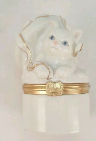 Lenox Treasures " The Cats Surprise Box " With Charm Trinket Box Figurine