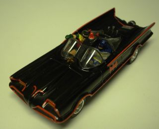 Hotwheels Batman Model Batmobile Batman And Robin Figures 1/43 Scale U Paint