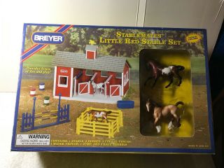 Breyer Stablemates Little Red Stable Set With 2 Horses