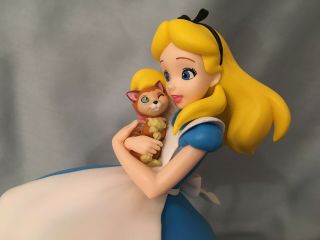 Disney Alice in Wonderland Floating w/ her cat Dinah Japan SEGA Figure Cute 6