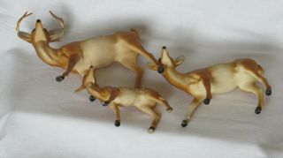Vintage Set of 3 Hard Plastic Deer Figurines - Diamond P Trademark Hong Kong 4