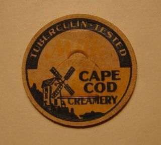 Cape Cod Creamery Hyannis,  Mass.  Ma.  Dutch Windmill 1 7/16s Milk Bottle Cap
