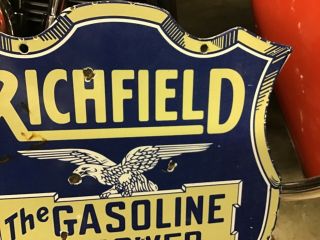 VINTAGE PORCELAIN DIE CUT METAL RICHFIELD GAS pump plate Harley Ford Chevy Dodge 4