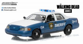 1/43 Greenlight The Walking Dead 2001 Ford Crown Victoria Police Car 86504 Blue