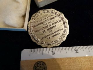 Vintage 1933 M.  S.  P.  C.  A.  enameled medallion cammall badge co w/box mspca 2