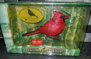 Takara Bird Songs In Motion Northern Cardinal Motion - Activated Birds Singers