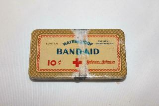 Vintage Band - Aid Tin Suntan Waterproof Speed Bandage Johnson & Johnson Red Cross