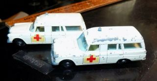 2 Vintage Lesney Matchbox No 3 Mercedes Binz Ambulance Card In Played With Shape