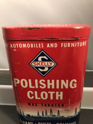 Vintage Skelly Oil Co.  Wax Treated Polishing Cloth Red Tin w/ Orig.  Cloth RARE 8