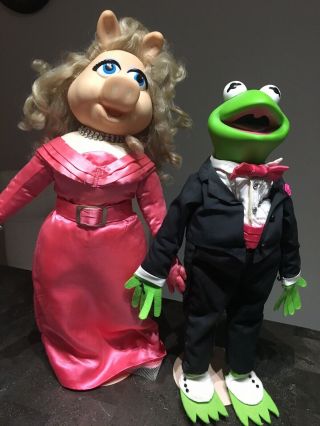 Kermit The Frog And Miss Piggy Porcelain Dolls