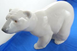 Walking Lladro Polar Bear Figurine Spain Porcelain - Us