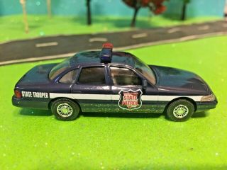 Wisconsin State Patrol,  Busch 49075,  Trooper,  Ford Crown Victoria Ho Scale 1:87