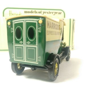 Matchbox Models of Yesteryear Y - 12 1922 Ford Model T Harrods Express CIB MY05 3