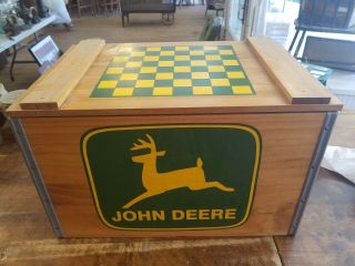 John Deere Wood Checker Box Crate with Checkers in Felt Bag Made in USA Gamer 2