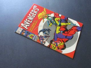 Avengers 59 - - Marvel 1968 - Intro Yellowjacket Vision Marvel