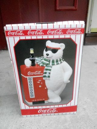 Nrfb Coca - Cola Cookie Jar W/box 07 - Polar Bear W/sun Glasses