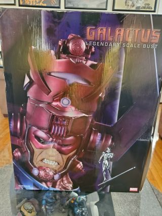 Sideshow Collectibles Galactus Legendary Scale Bust With Silver Surfer