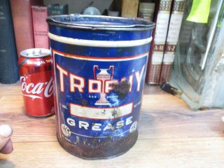 TROPHY 5 pound GREASE CAN OIL LUBRACANT MID 1900 ' S SERVICE STATION 3