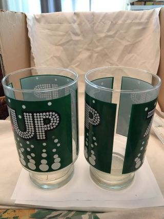 Set Of 2 Vintage 7UP Drinking Glasses Soda Collectible Glass 32 Oz.  Advertising 8