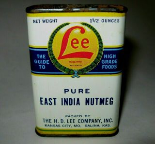 Antique East India Nutmeg Spice Tin H.  E.  Lee Kansas City Mo Salina Ks 1 1/2oz Can