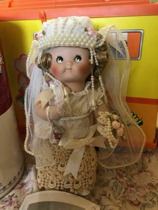 1995 Campbell ' s Soup Kids Porcelain Doll Victorian Bride with 5