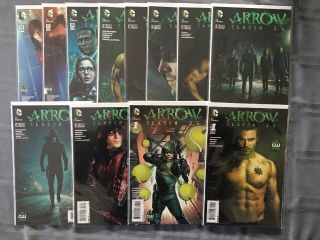 Arrow Season 2.  5 Issues 1,  3 - 12 Almost Complete Guggenheim,  Stephen Amell