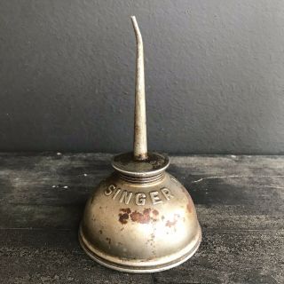 Vintage Singer Embossed 5” Tin Oil Can Made In U.  S.  A.