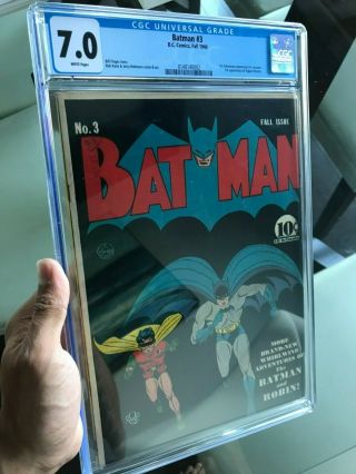 Batman 3 CGC 7.  0 WHITE PAGES 1st Catwoman in costume KEY ISSUE L@@K 3