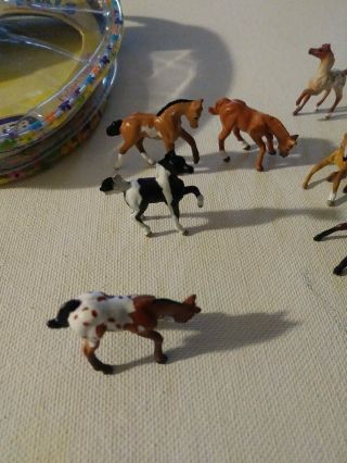 8 Mini Whinnies Foals - 2005 - 300109 - Breyer